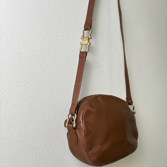 ETIENNE AIGNER Vintage Oval Leather Crossbody Unique Logo Hardware Classic - Picture 5 of 16